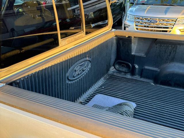 2002 Ford F-150 LARIAT