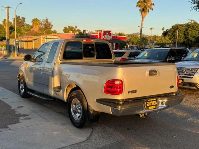 2002 Ford F-150 LARIAT