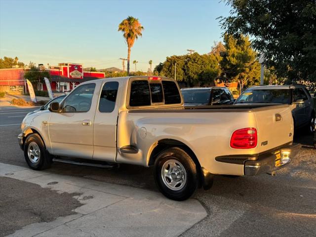 2002 Ford F-150 LARIAT