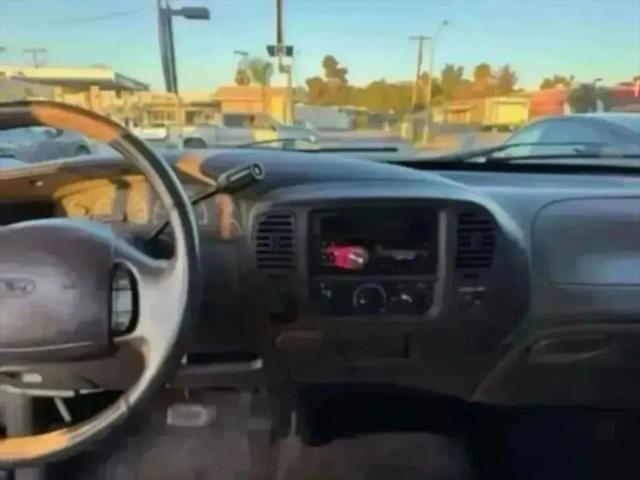 2002 Ford F-150 LARIAT