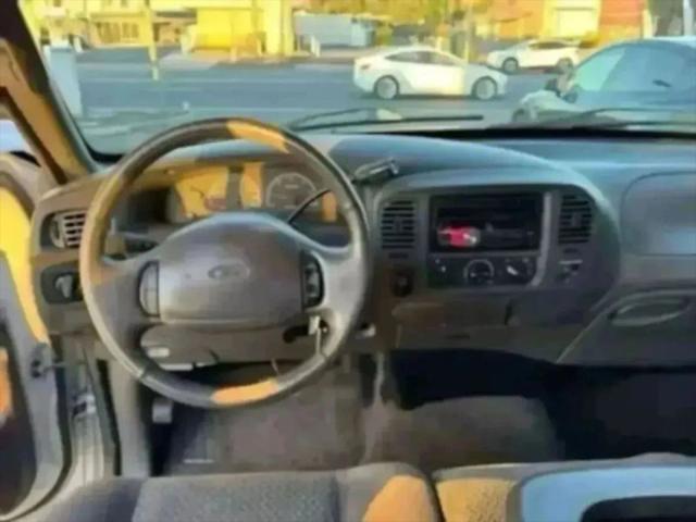 2002 Ford F-150 LARIAT