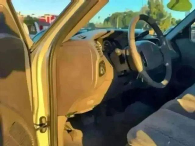 2002 Ford F-150 LARIAT
