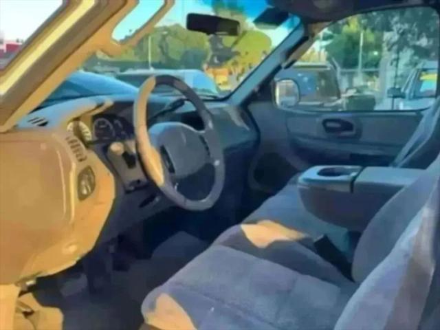 2002 Ford F-150 LARIAT