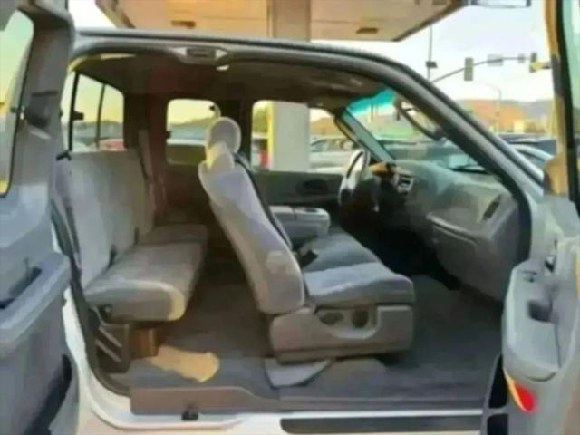 2002 Ford F-150 LARIAT