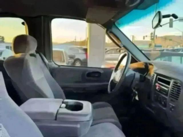 2002 Ford F-150 LARIAT
