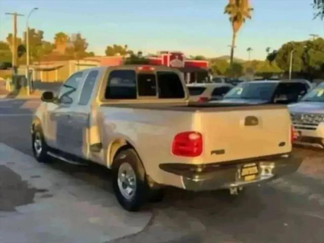 2002 Ford F-150 LARIAT