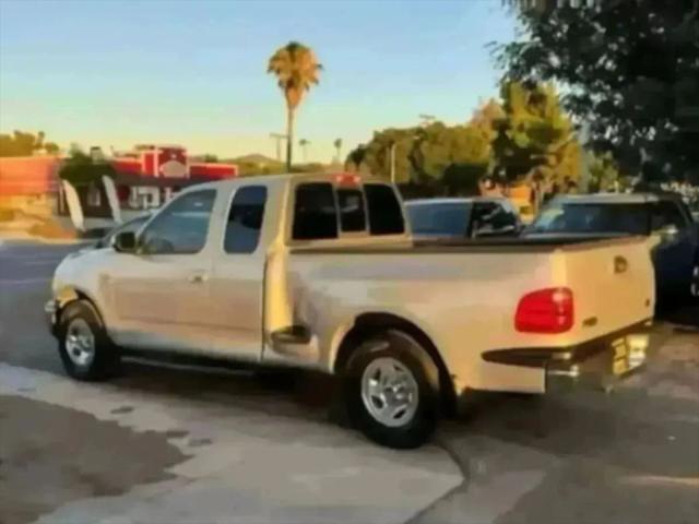 2002 Ford F-150 LARIAT