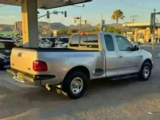 2002 Ford F-150 LARIAT