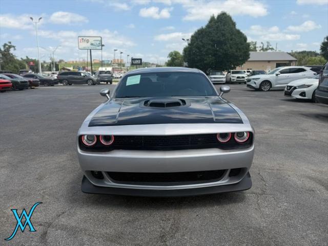 2017 Dodge Challenger R/T Shaker