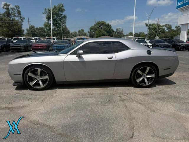 2017 Dodge Challenger R/T Shaker