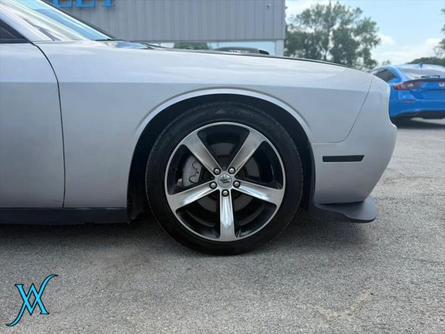 2017 Dodge Challenger R/T Shaker