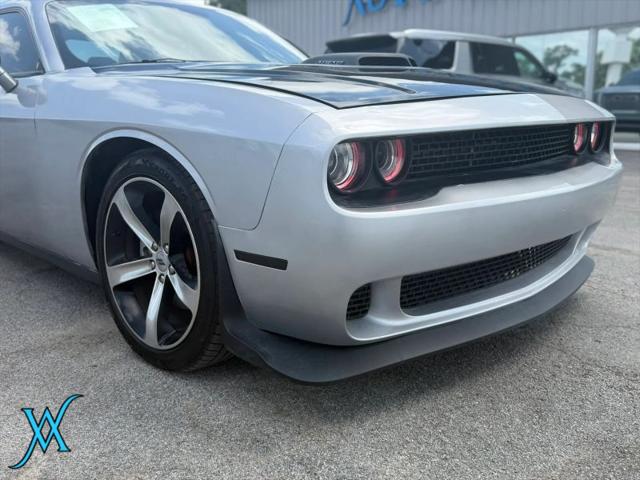 2017 Dodge Challenger R/T Shaker