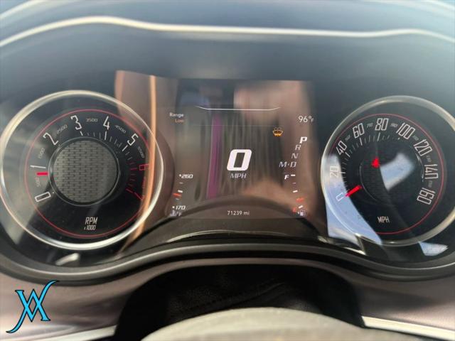 2017 Dodge Challenger R/T Shaker