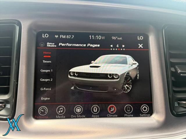 2017 Dodge Challenger R/T Shaker