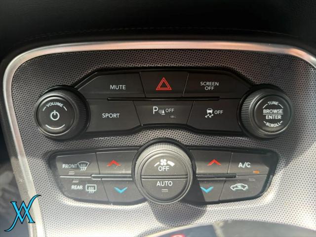 2017 Dodge Challenger R/T Shaker