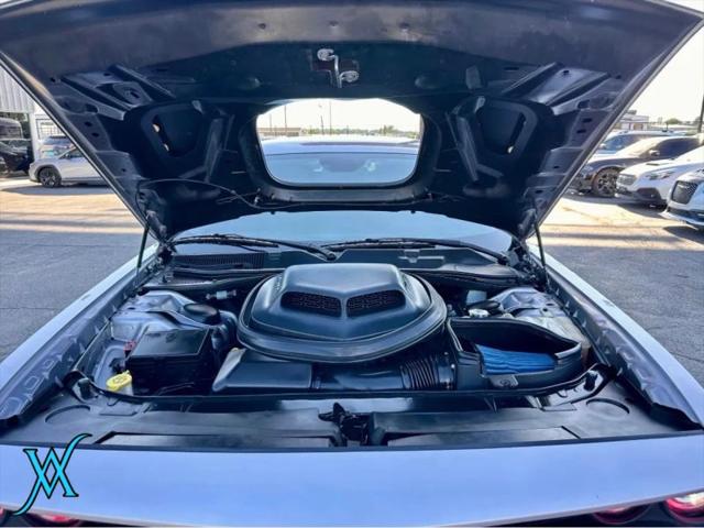2017 Dodge Challenger R/T Shaker