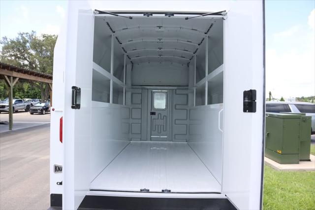 2025 GMC Savana Cutaway Work Van