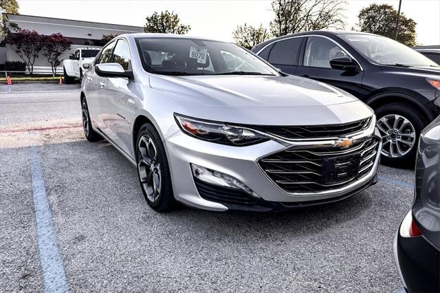 2022 Chevrolet Malibu FWD LT