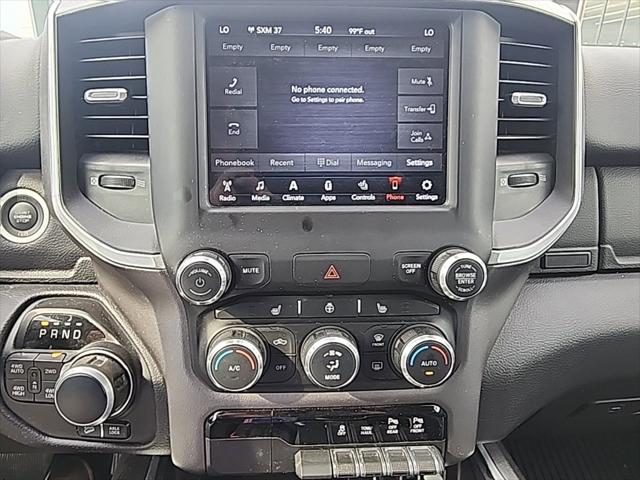 2020 RAM 1500 Big Horn Crew Cab 4x4 57 Box