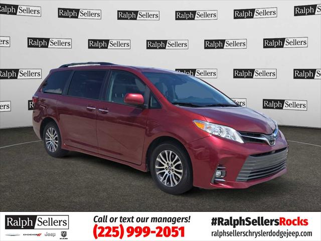 2020 Toyota Sienna XLE
