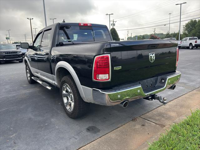 2017 RAM 1500 Laramie Crew Cab 4x4 57 Box