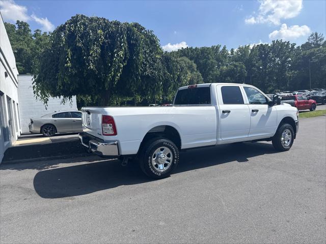 2023 RAM 2500 Tradesman Crew Cab 4x4 8 Box