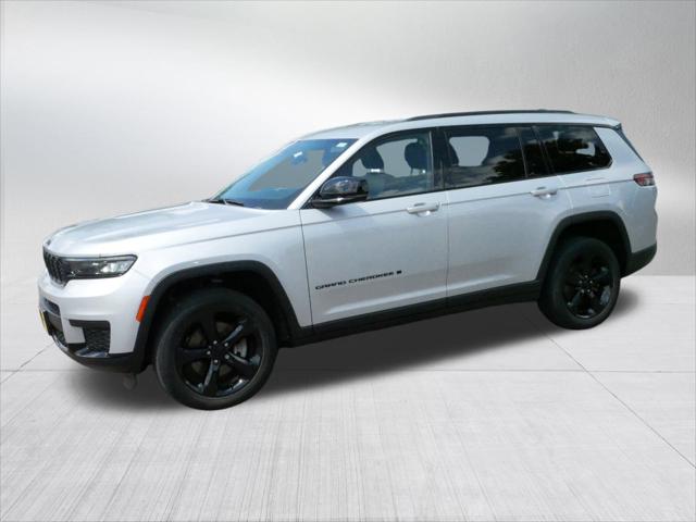 2022 Jeep Grand Cherokee L Altitude 4x4 2022 Jeep Grand Cherokee L Altitude 4x4