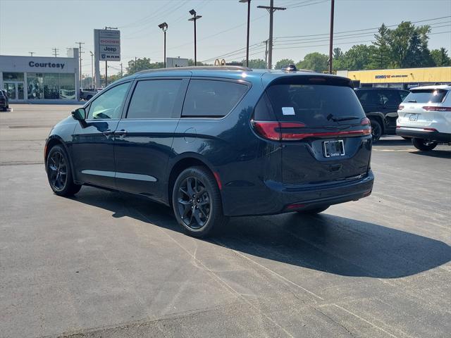 2025 Chrysler Pacifica PACIFICA LIMITED AWD