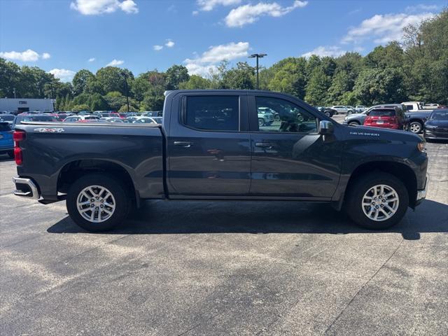 2022 Chevrolet Silverado 1500 LTD 4WD Crew Cab Short Bed LT with 2FL
