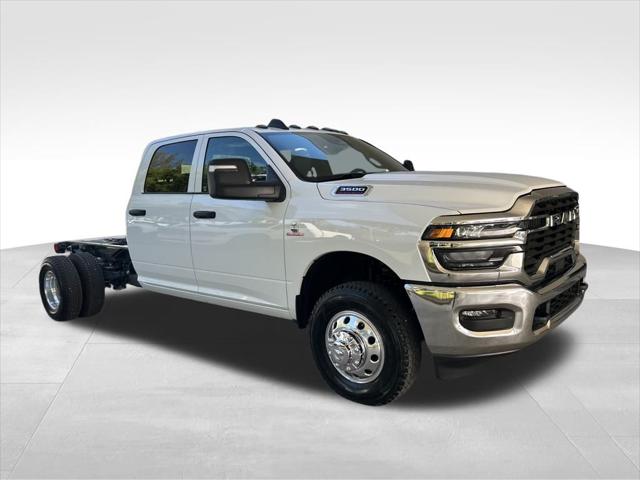 2025 RAM 3500 Chassis Tradesman/Big Horn