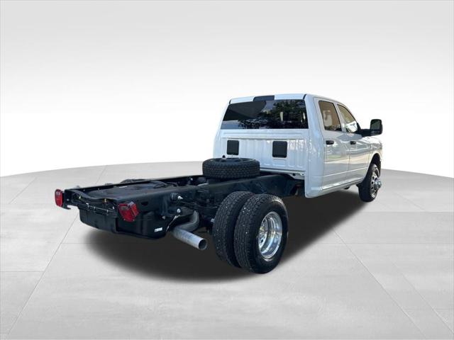 2025 RAM 3500 Chassis Tradesman/Big Horn
