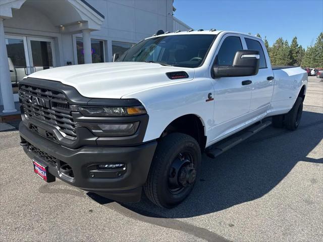 2026 RAM Ram 3500 RAM 3500 TRADESMAN CREW CAB 4X4 8 BOX