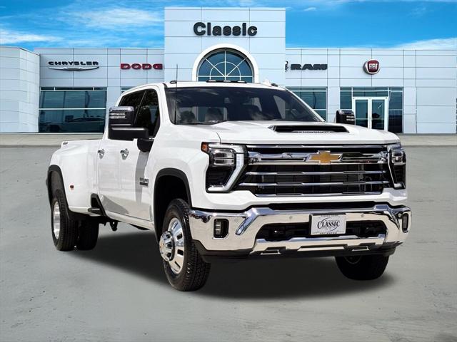 2025 Chevrolet Silverado 3500HD 4WD Crew Cab Long Bed LTZ 2025 Chevrolet Silverado 3500HD 4WD Crew Cab Long Bed LTZ