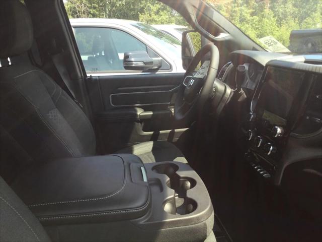 2025 RAM 3500 Big Horn Crew Cab 4x4 8 Box
