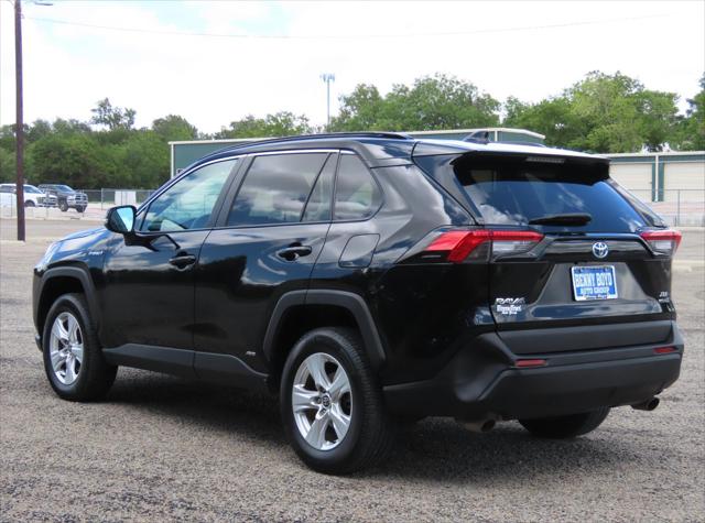 2021 Toyota RAV4 Hybrid XLE
