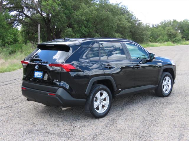 2021 Toyota RAV4 Hybrid XLE