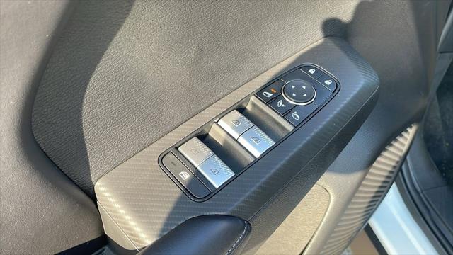 2025 Mitsubishi Outlander PHEV SE S-AWC