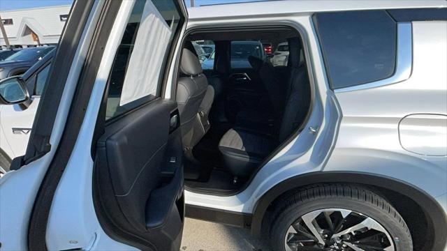 2025 Mitsubishi Outlander PHEV SE S-AWC