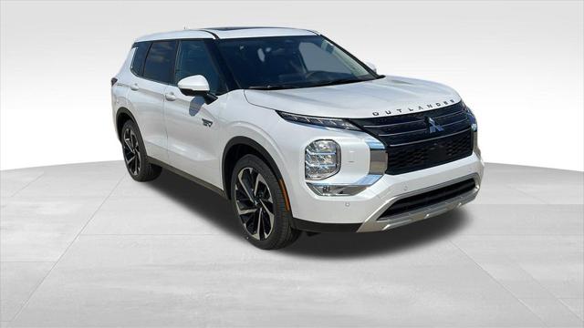 2025 Mitsubishi Outlander PHEV SE S-AWC for sale in Westfield, IN