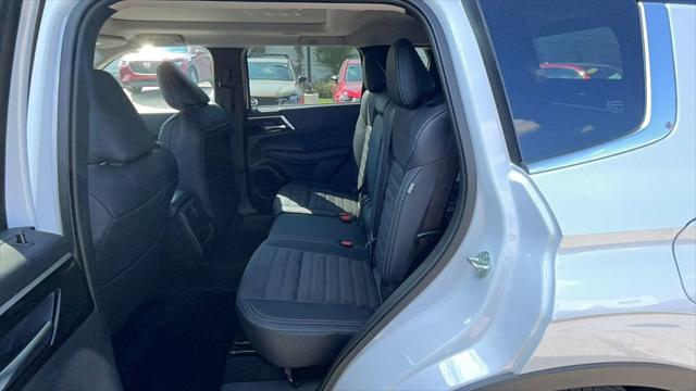 2025 Mitsubishi Outlander PHEV SE S-AWC