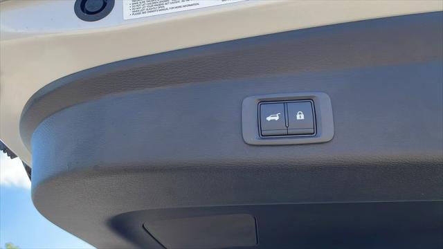 2025 Mitsubishi Outlander PHEV SE S-AWC