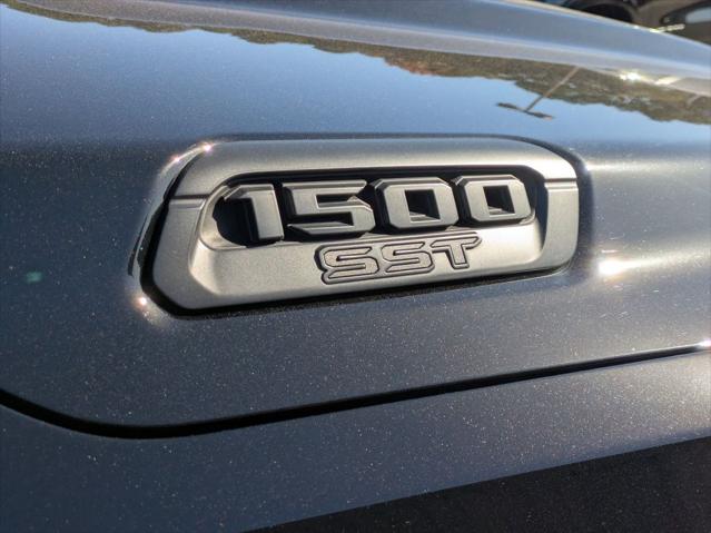 2025 Ram 1500 Big Horn Crew Cab 4x4 57 Box
