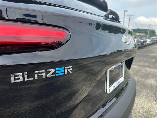 2025 Chevrolet V Blazer eAWD LT