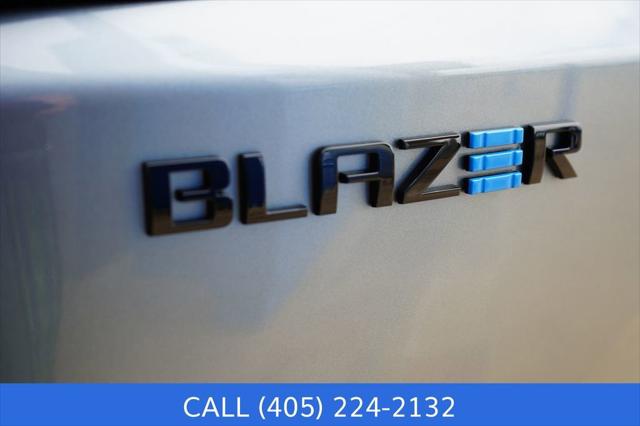 2025 Chevrolet V Blazer RWD LT
