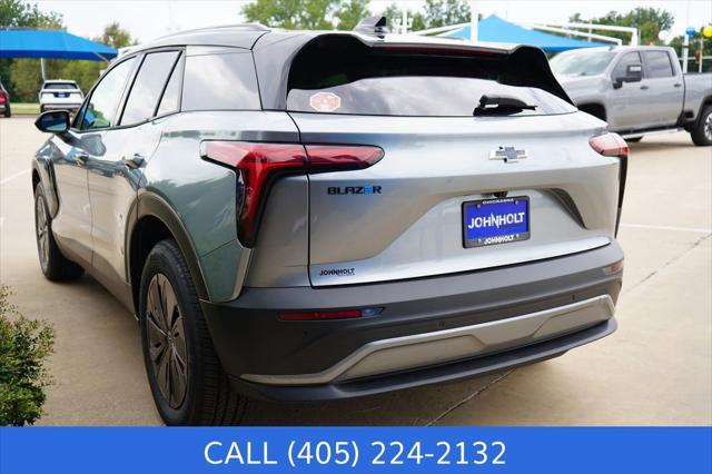 2025 Chevrolet V Blazer RWD LT