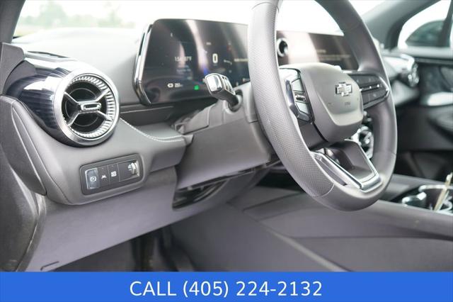 2025 Chevrolet V Blazer RWD LT