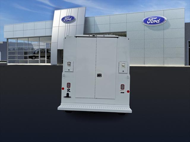 2026 Ford E-350 Cutaway Base Cutaway