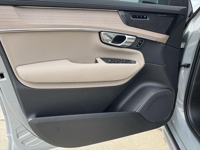 2026 Volvo XC90 Plus, B6 AWD Gas (mild hybrid), Gasoline, Bright, 7 Seats