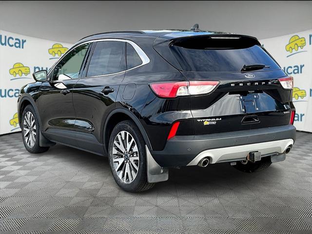 2022 Ford Escape Titanium Hybrid