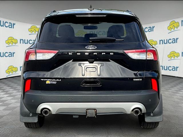 2022 Ford Escape Titanium Hybrid